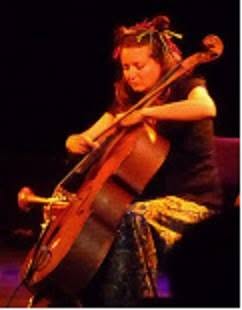 Youme (Amy) Danziger playing cello